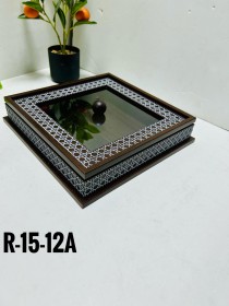 مضايف خشب بني